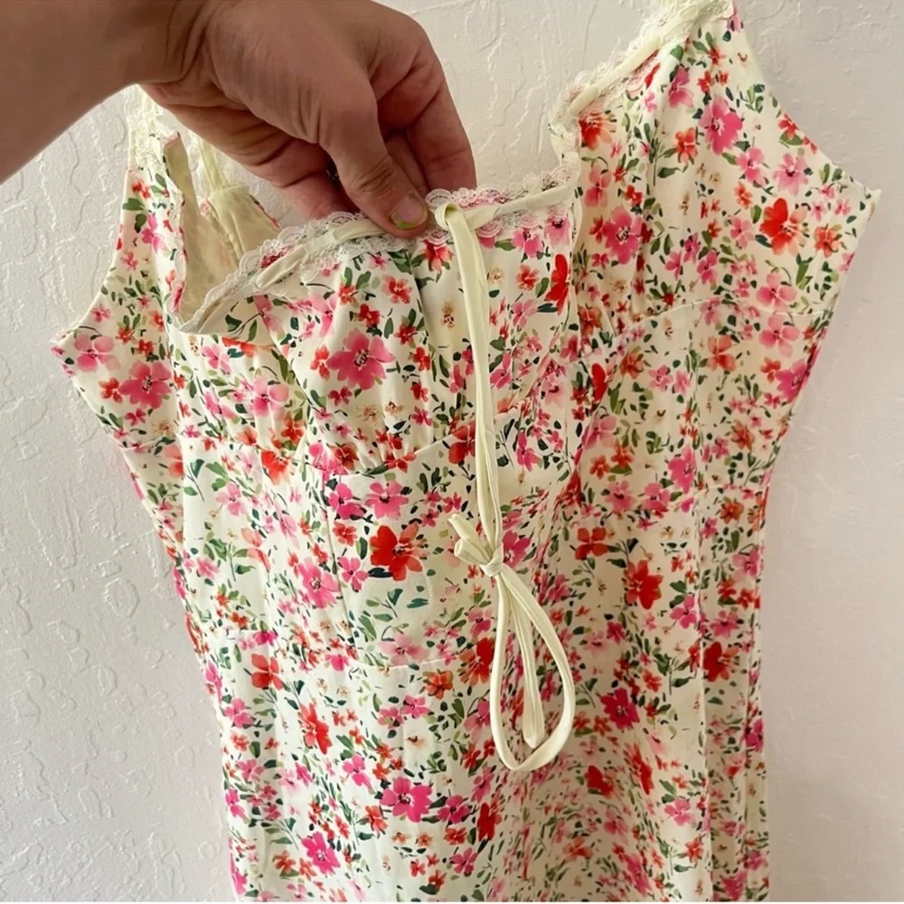 Commense Floral Print Midi Dress - Picture 4 of 4